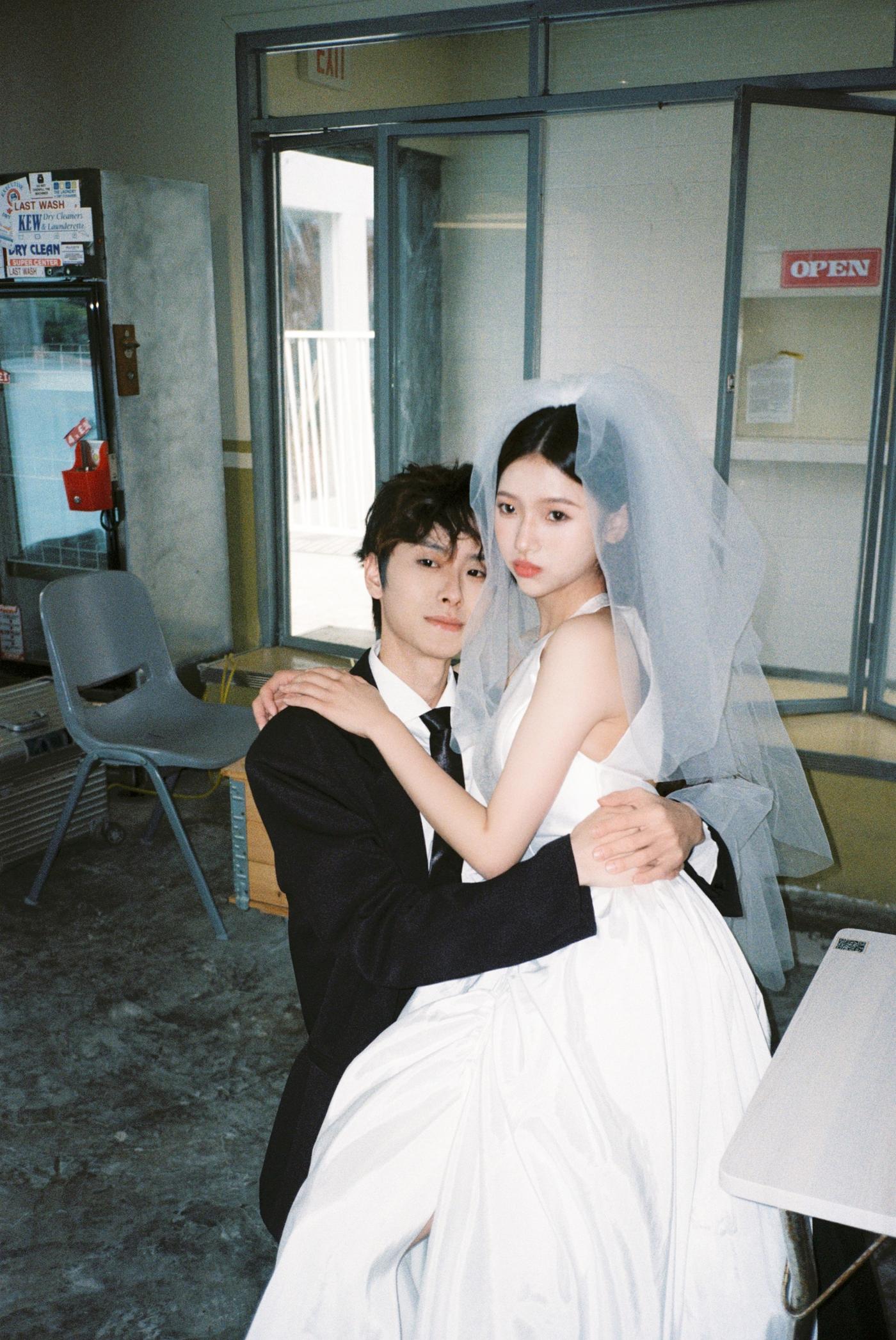 《去他X的世界》胶片婚纱18