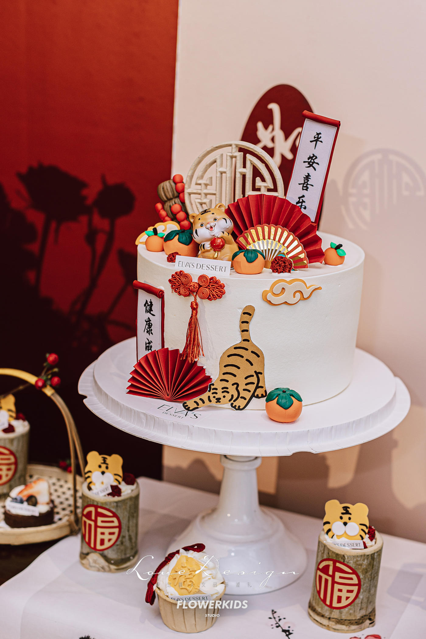 光会写诗，写给光里的人。🏮24