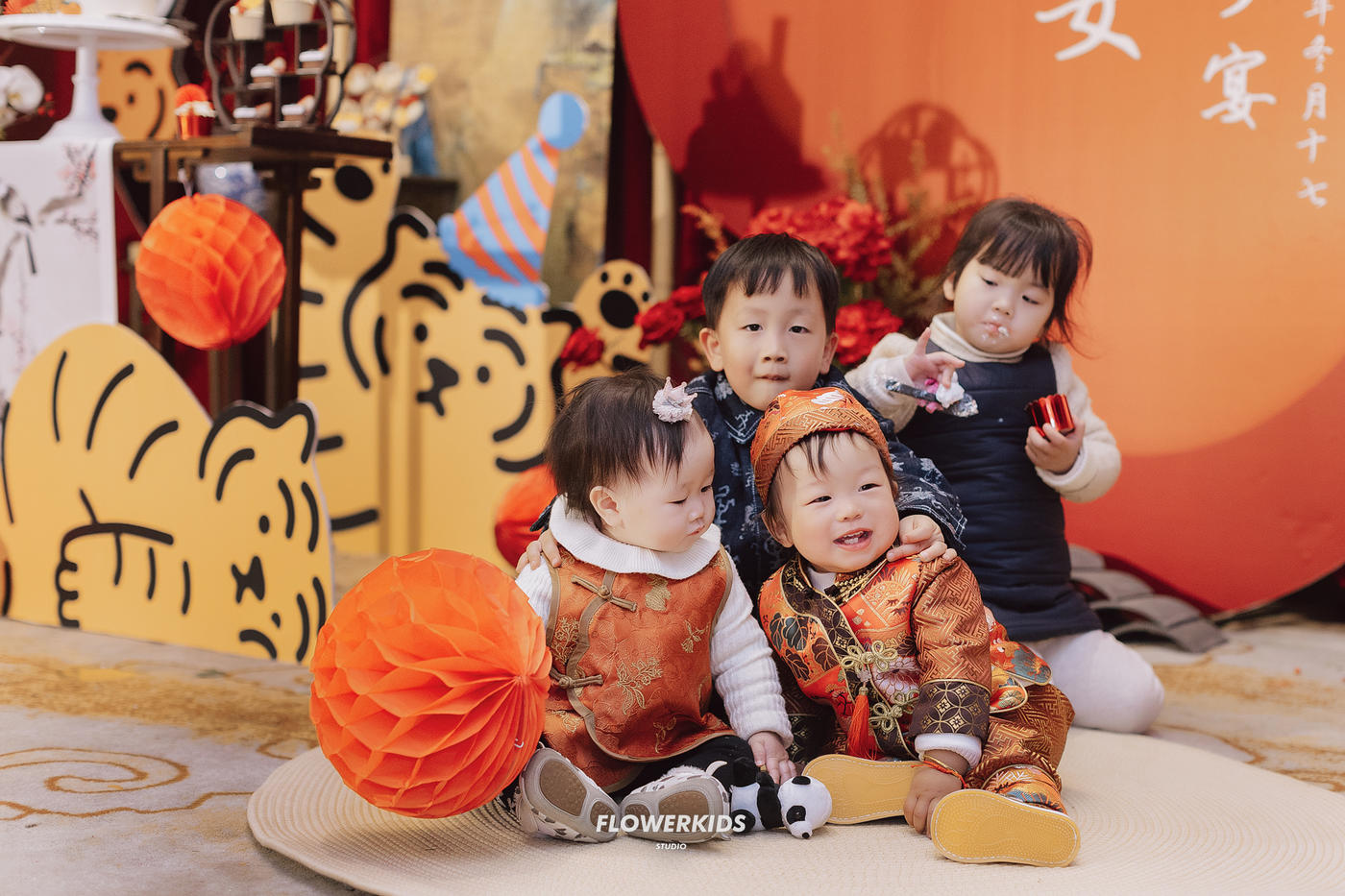 光会写诗，写给光里的人。🏮28