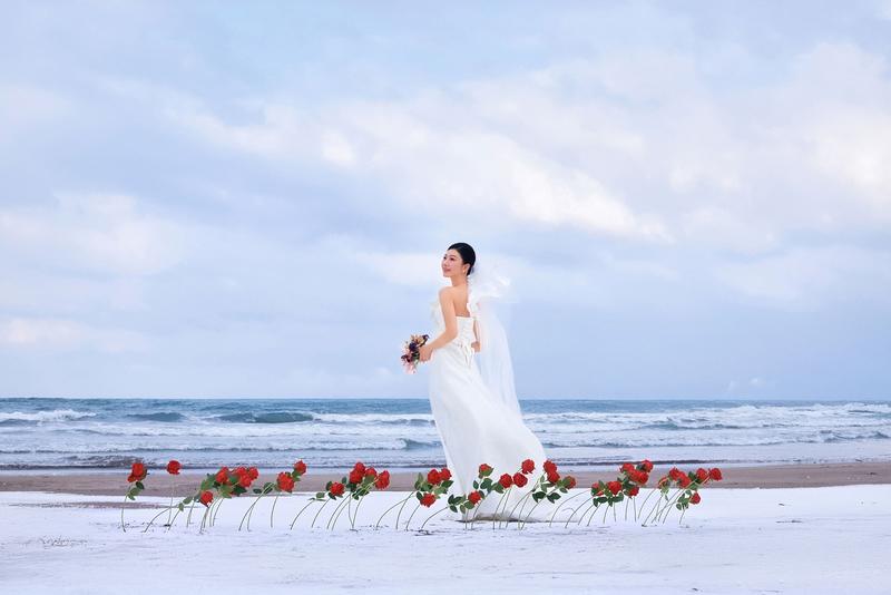 北海道冬季 钱函海边 第16张 日本婚纱照 日本旅拍 北海道婚纱照 日本尼鹿摄影