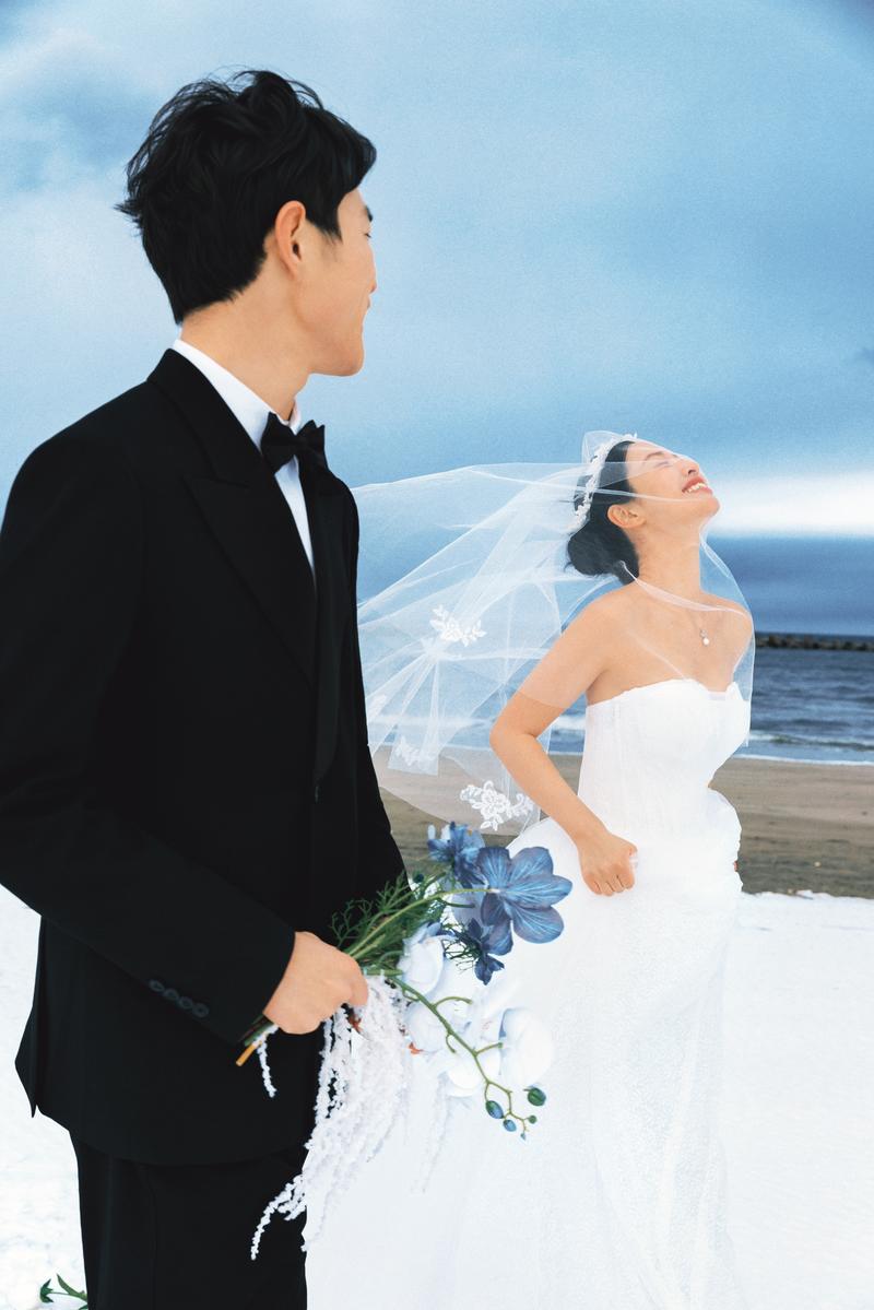 在北海道无人的海边举办了目的地婚礼 第22张 日本婚纱照 日本旅拍 北海道婚纱照 日本尼鹿摄影