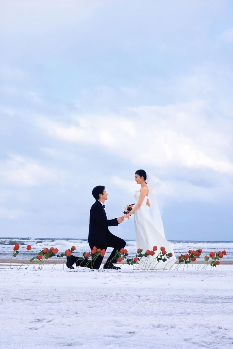 北海道冬季 钱函海边 第2张 日本婚纱照 日本旅拍 北海道婚纱照 日本尼鹿摄影
