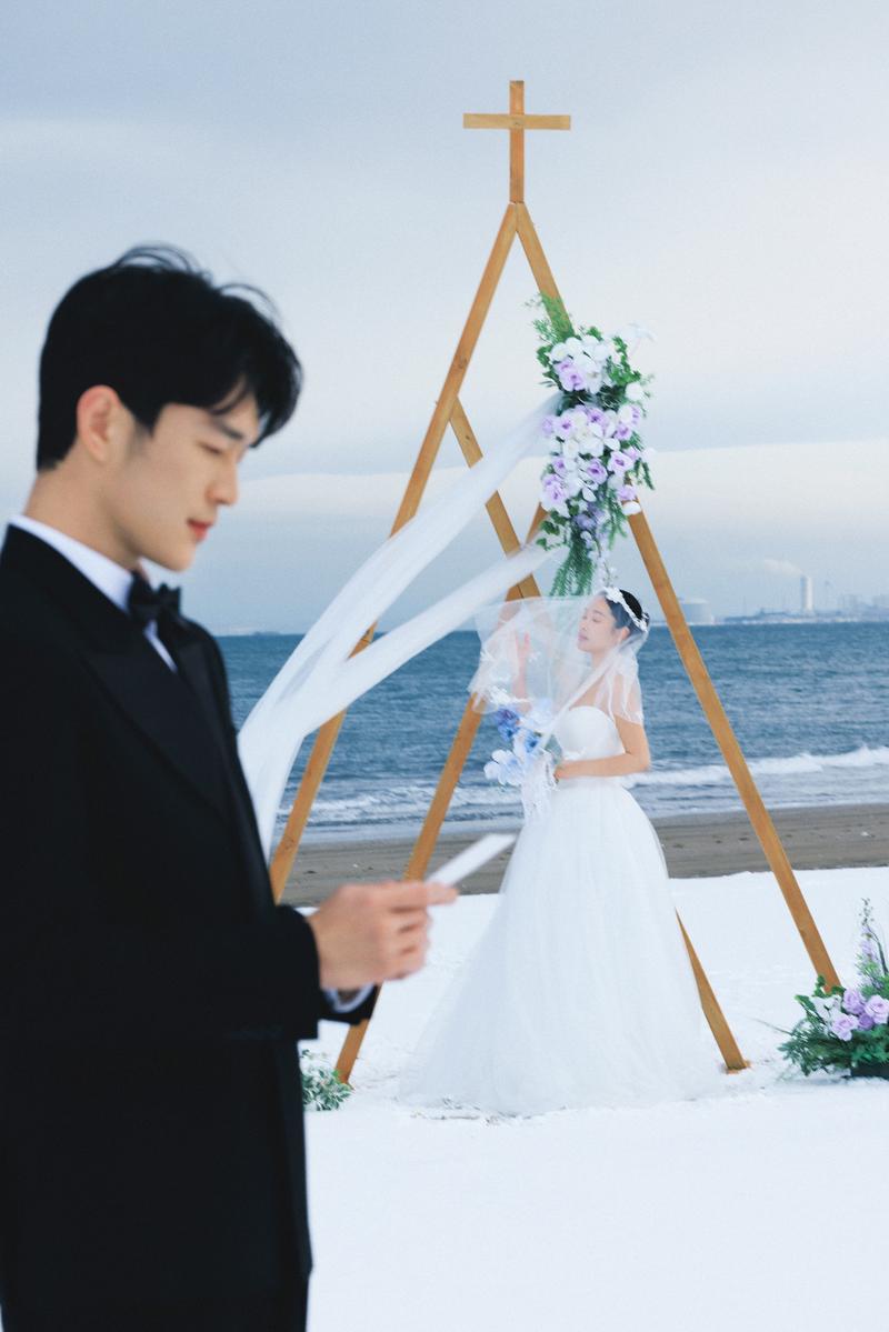 在北海道无人的海边举办了目的地婚礼 第18张 日本婚纱照 日本旅拍 北海道婚纱照 日本尼鹿摄影