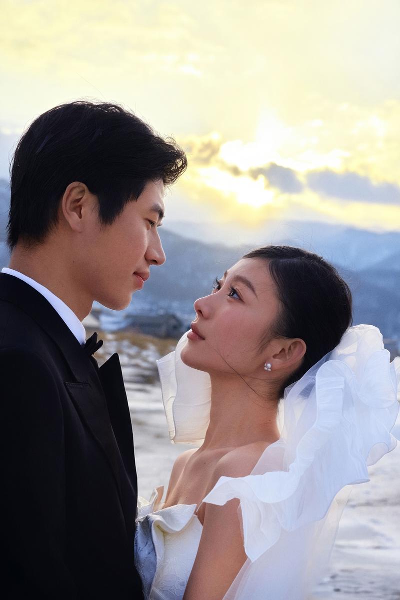 北海道冬季 钱函海边 第3张 日本婚纱照 日本旅拍 北海道婚纱照 日本尼鹿摄影