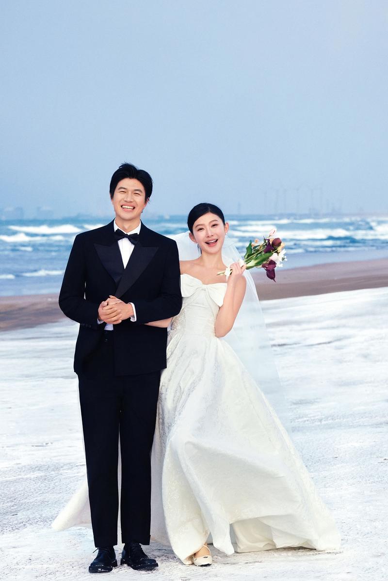 北海道冬季 钱函海边 第9张 日本婚纱照 日本旅拍 北海道婚纱照 日本尼鹿摄影