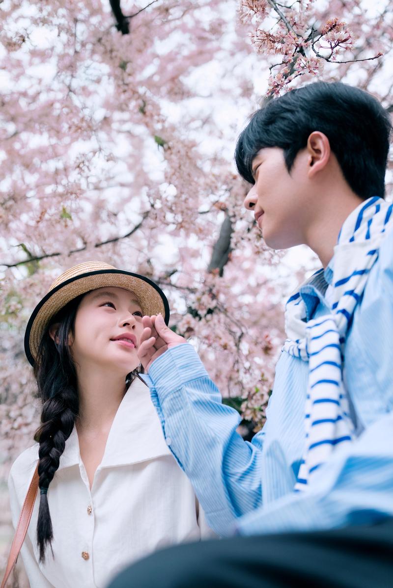 大阪余命十年樱花情侣照 第8张 日本婚纱照 日本旅拍 大阪婚纱照 日本樱花婚纱照 日本尼鹿摄影