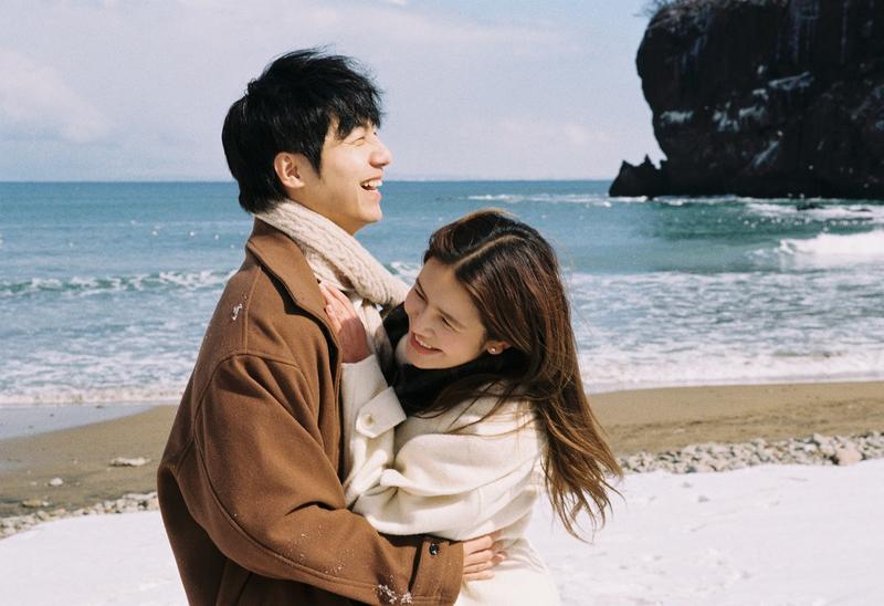 小樽悬崖海边 日本婚纱照 日本旅拍