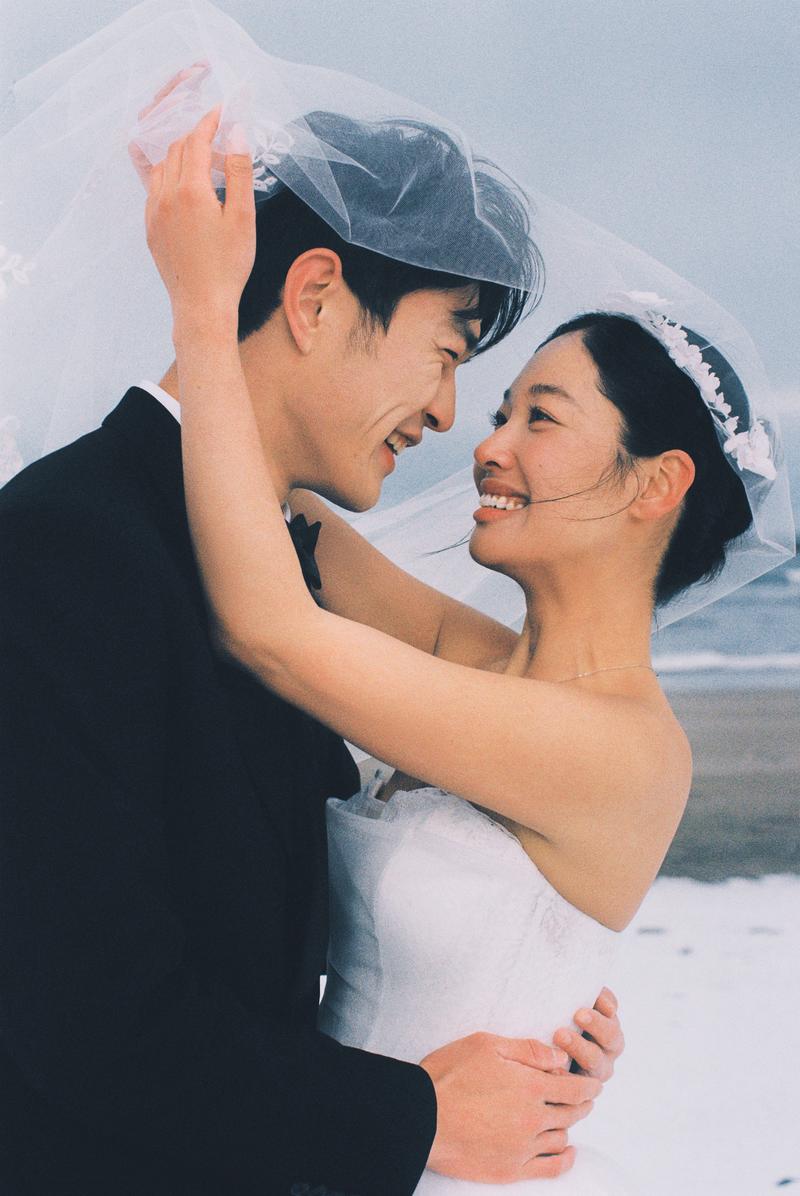 在北海道无人的海边举办了目的地婚礼 第17张 日本婚纱照 日本旅拍 北海道婚纱照 日本尼鹿摄影