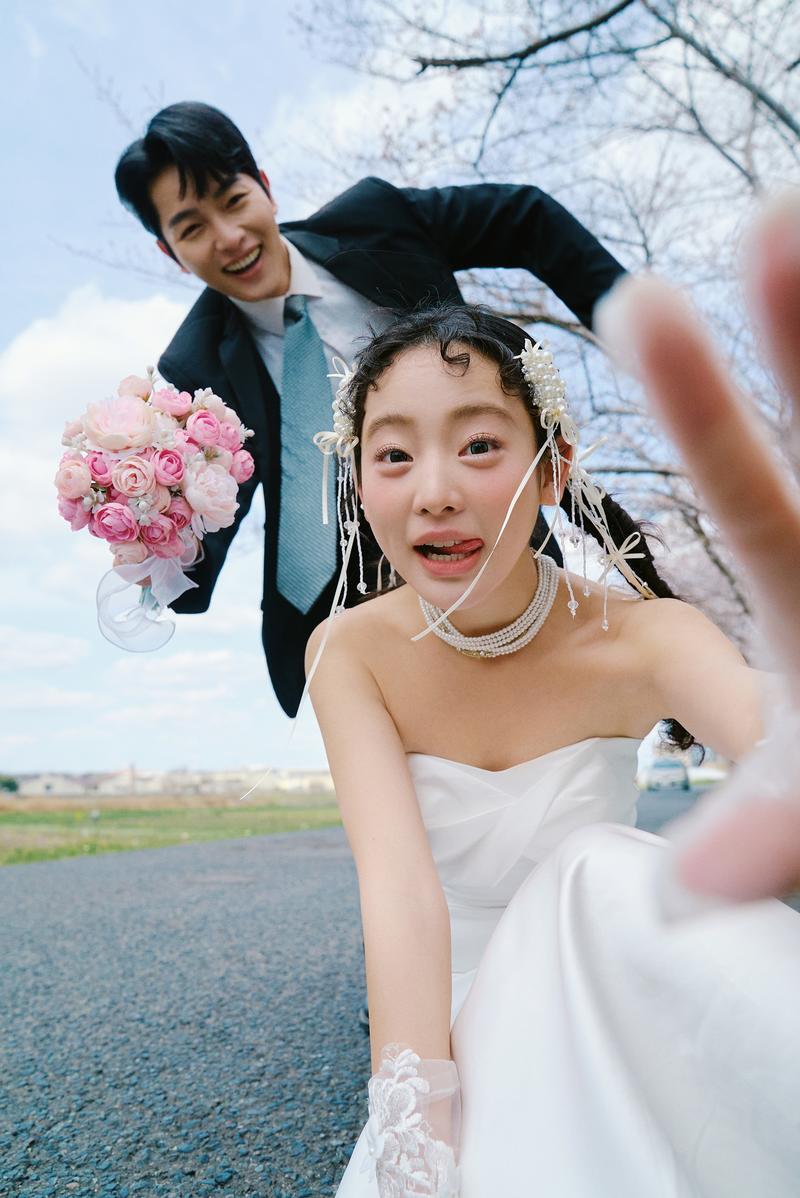 奈良列车樱花婚纱 第23张 日本婚纱照 日本旅拍 奈良旅拍 日本樱花婚纱照 日本尼鹿摄影