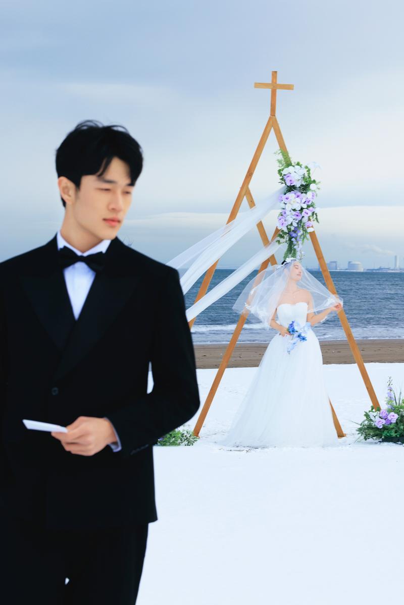 在北海道无人的海边举办了目的地婚礼 第13张 日本婚纱照 日本旅拍 北海道婚纱照 日本尼鹿摄影
