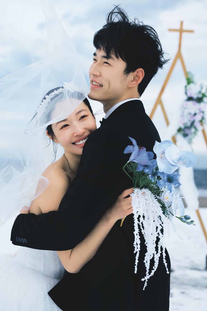 在北海道无人的海边举办了目的地婚礼 第25张 日本婚纱照 日本旅拍 北海道婚纱照 日本尼鹿摄影