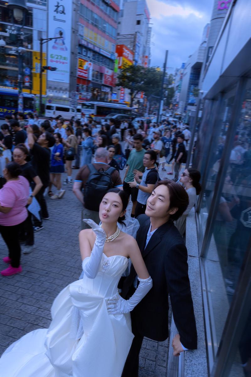 人潮汹涌中紧紧抱住你 第15张 日本婚纱照 日本旅拍 日本尼鹿摄影