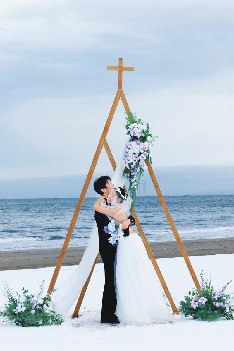 在北海道无人的海边举办了目的地婚礼 第20张 日本婚纱照 日本旅拍 北海道婚纱照 日本尼鹿摄影