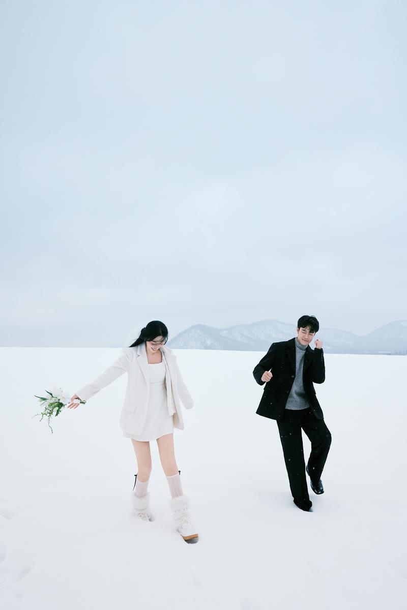 雪地里相爱 第2张 日本婚纱照 日本旅拍 日本雪景婚纱照 日本尼鹿摄影
