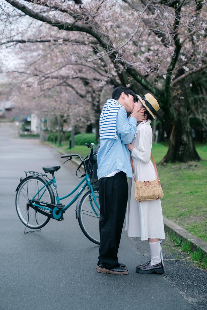 大阪余命十年樱花情侣照 第14张 日本婚纱照 日本旅拍 大阪婚纱照 日本樱花婚纱照 日本尼鹿摄影