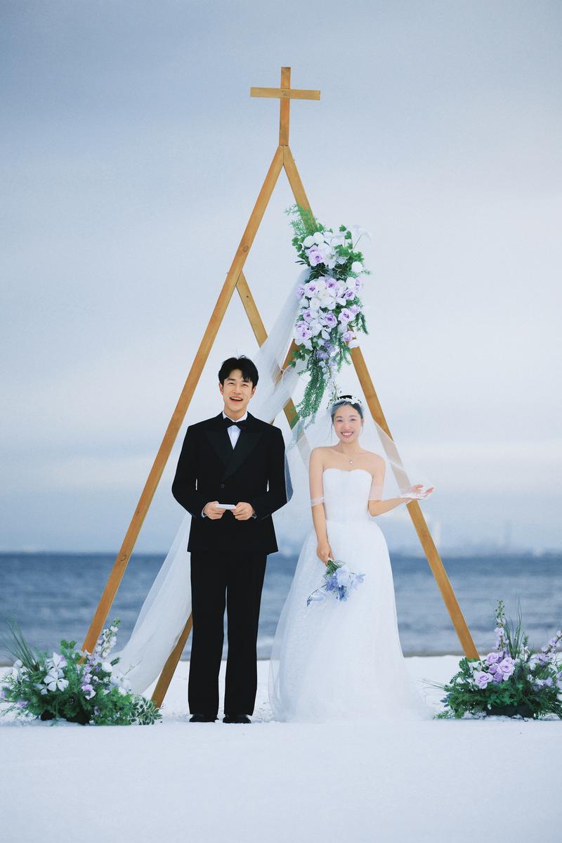在北海道无人的海边举办了目的地婚礼 第48张 日本婚纱照 日本旅拍 北海道婚纱照 日本尼鹿摄影