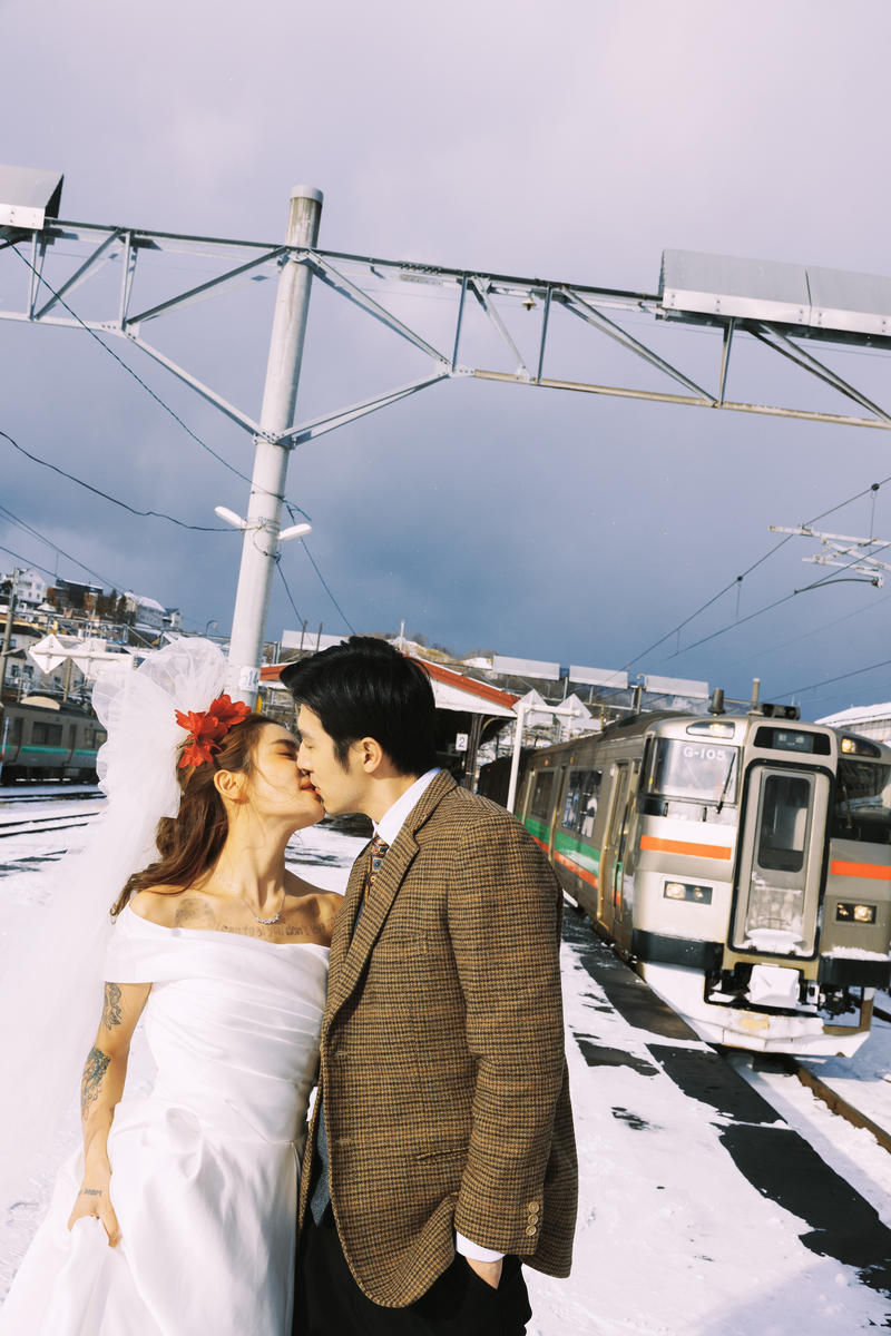 铁道旁的爱恋 第8张 日本婚纱照 日本旅拍 日本尼鹿摄影