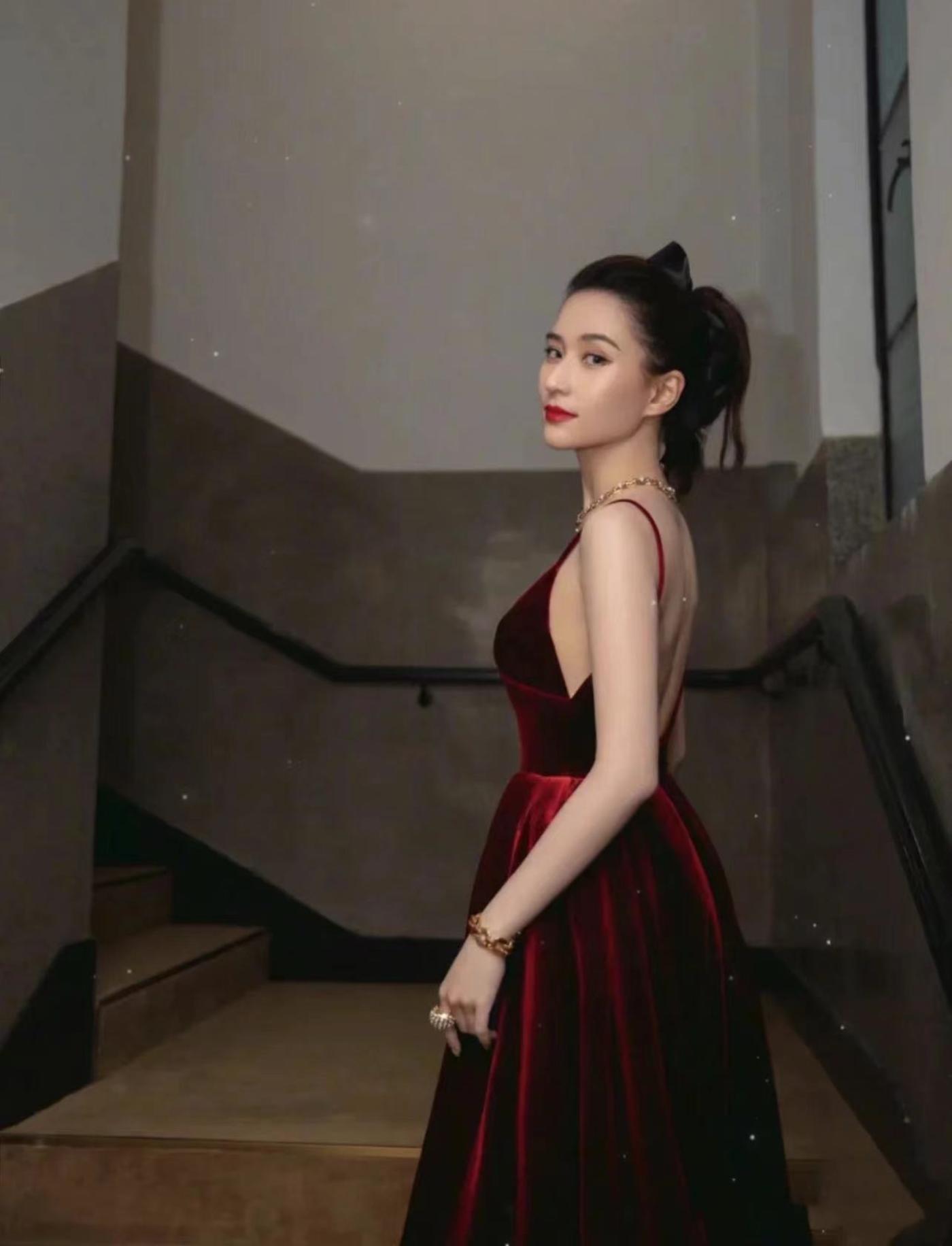 DNS1944 | DENISE 法国4